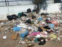 Gente que tira basura Cuautitlán Izcalli MEXICO